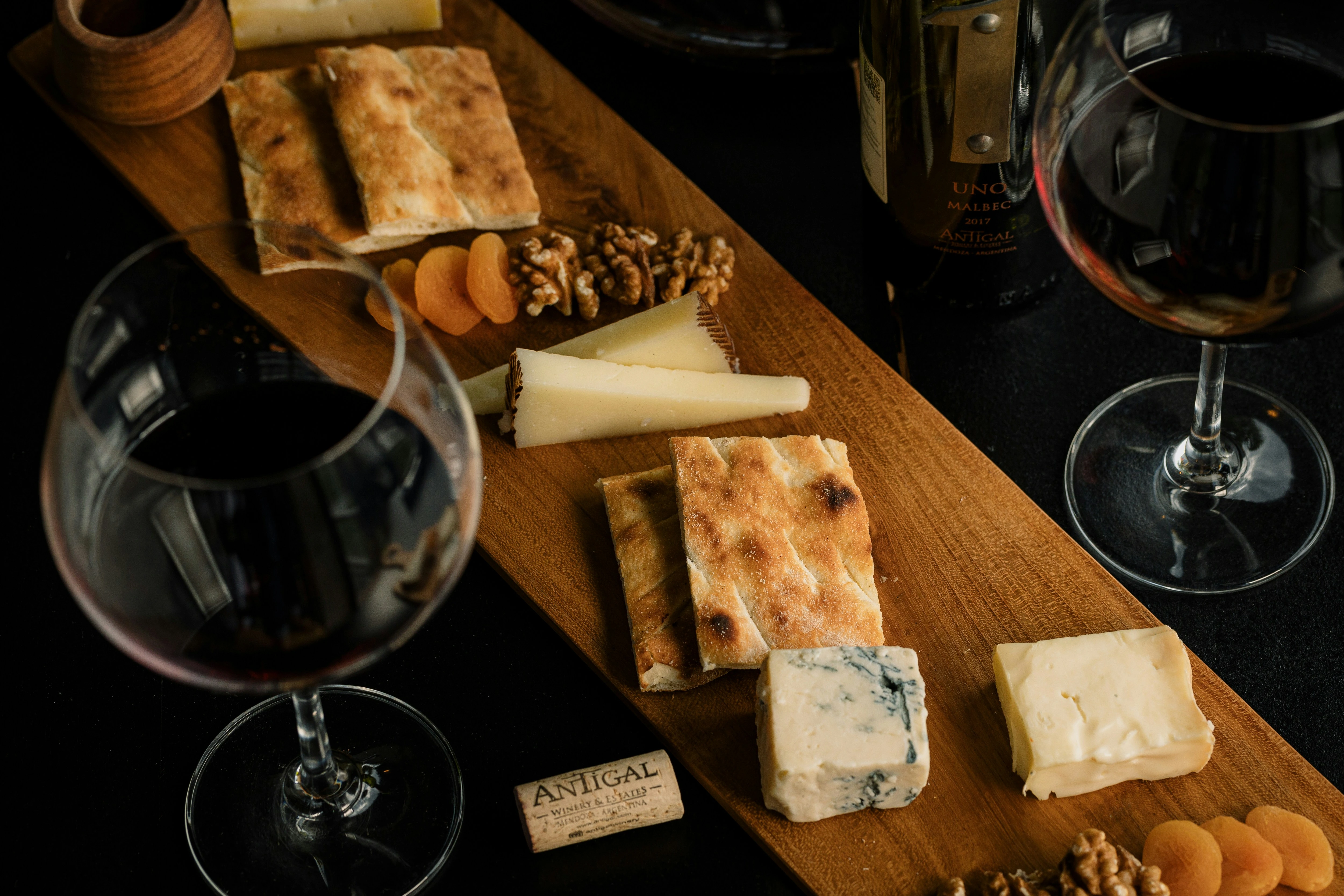 Lillo Wine Bar & Beer hero image 1